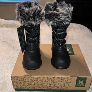 Never been worn snow boots